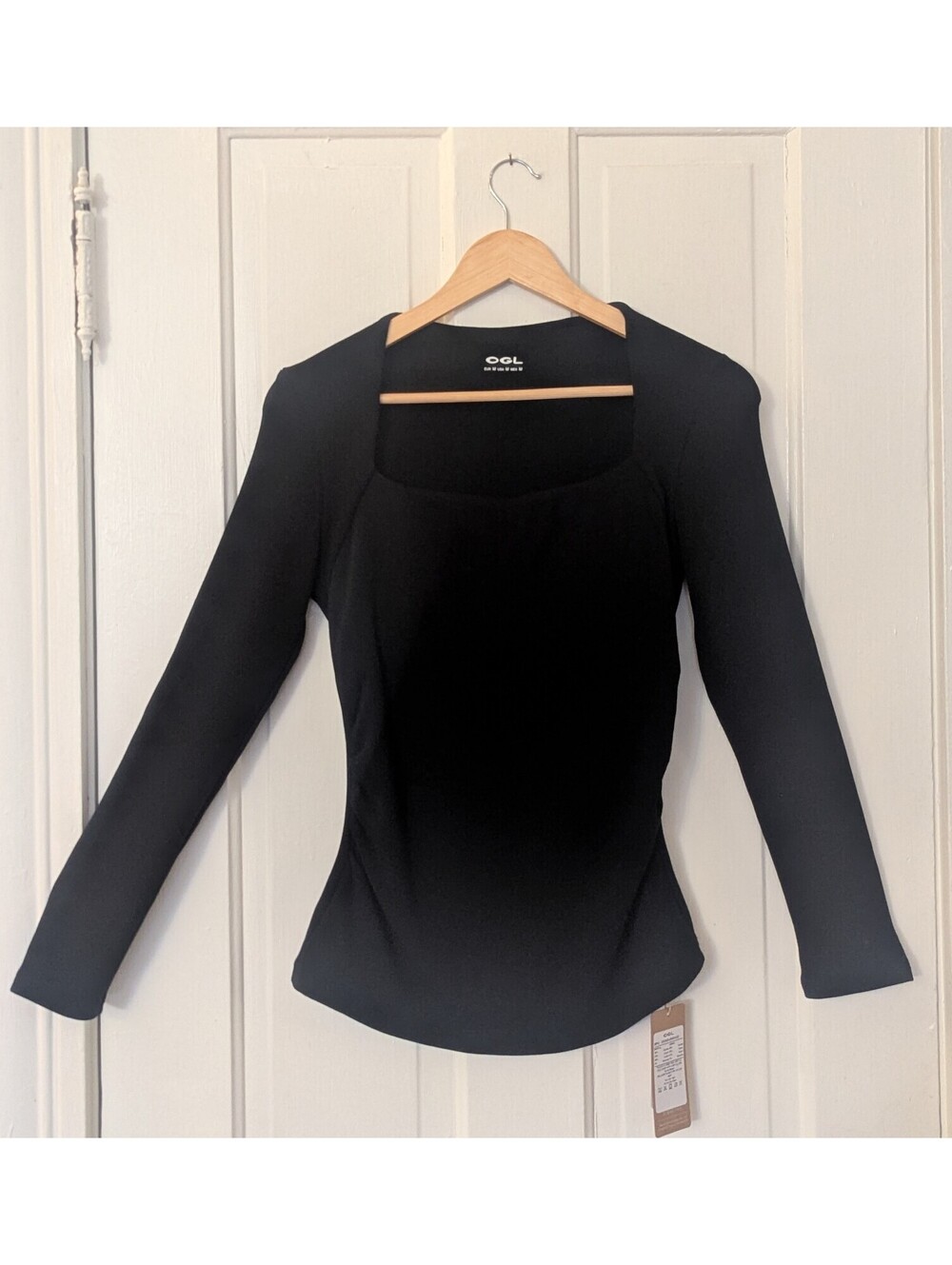 NWT OGL MOVE SQUARE NECK LONG SLEEVE TOP BUILT IN SHELF BRA BLACK | M